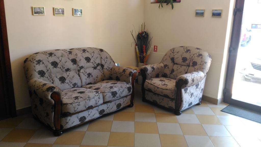 Vila Montana コンスタンツァ エクステリア 写真